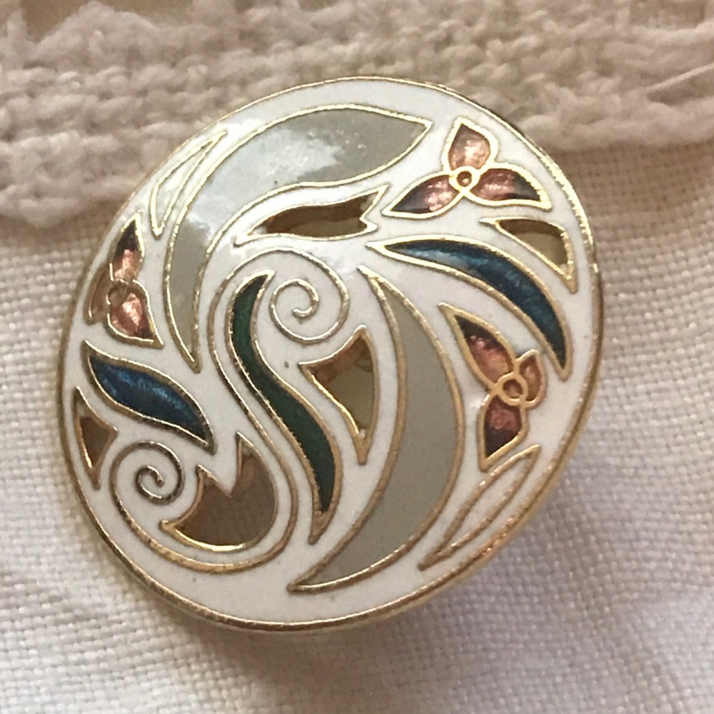 Vintage lacquered earrings